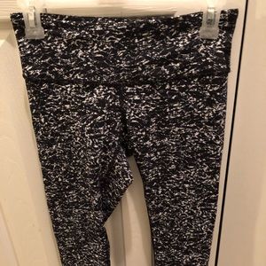 Lululemon crop pants size 4